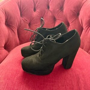 Elegant Black Platform Heels